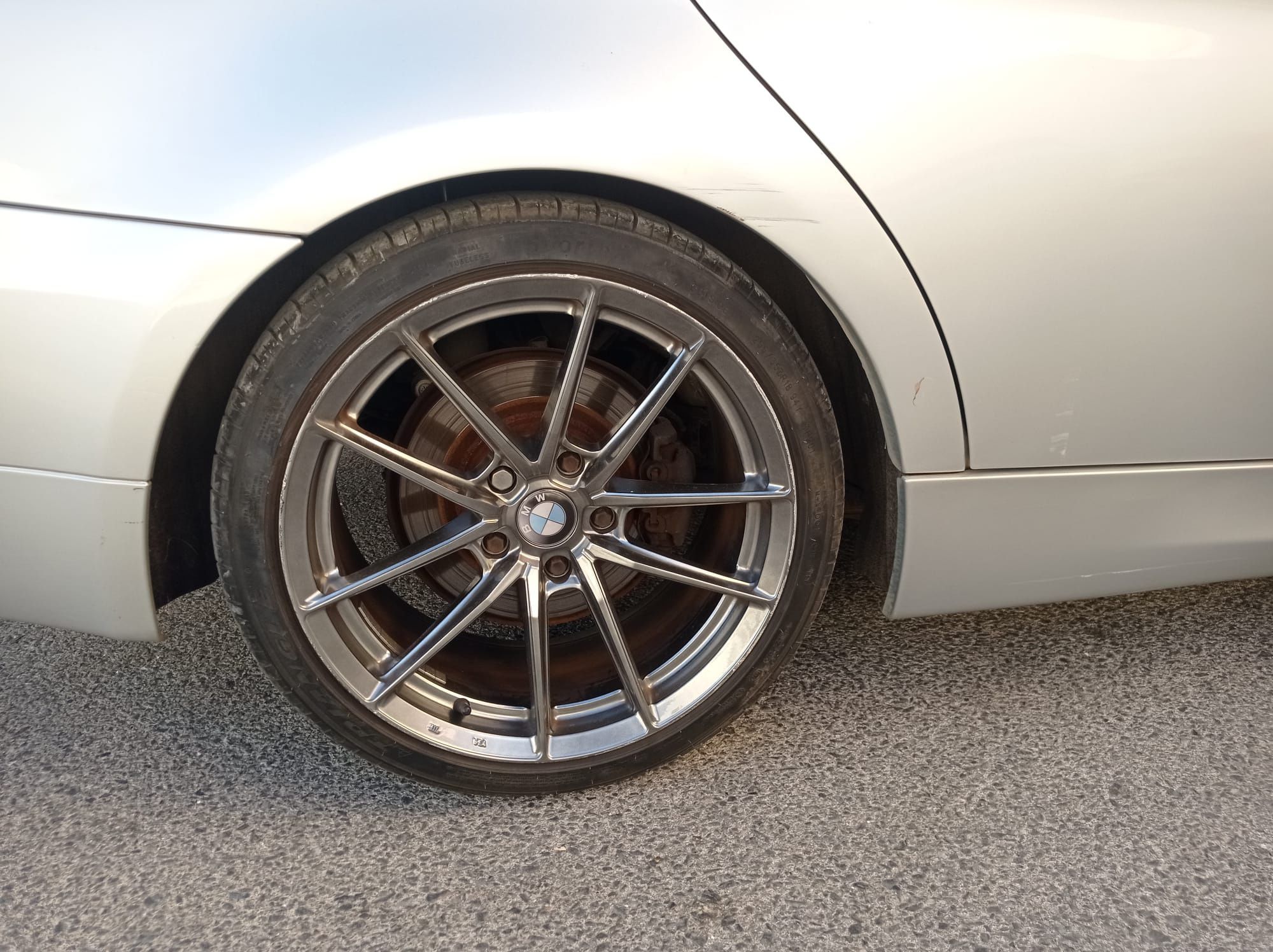 BMW 320d Prateado
