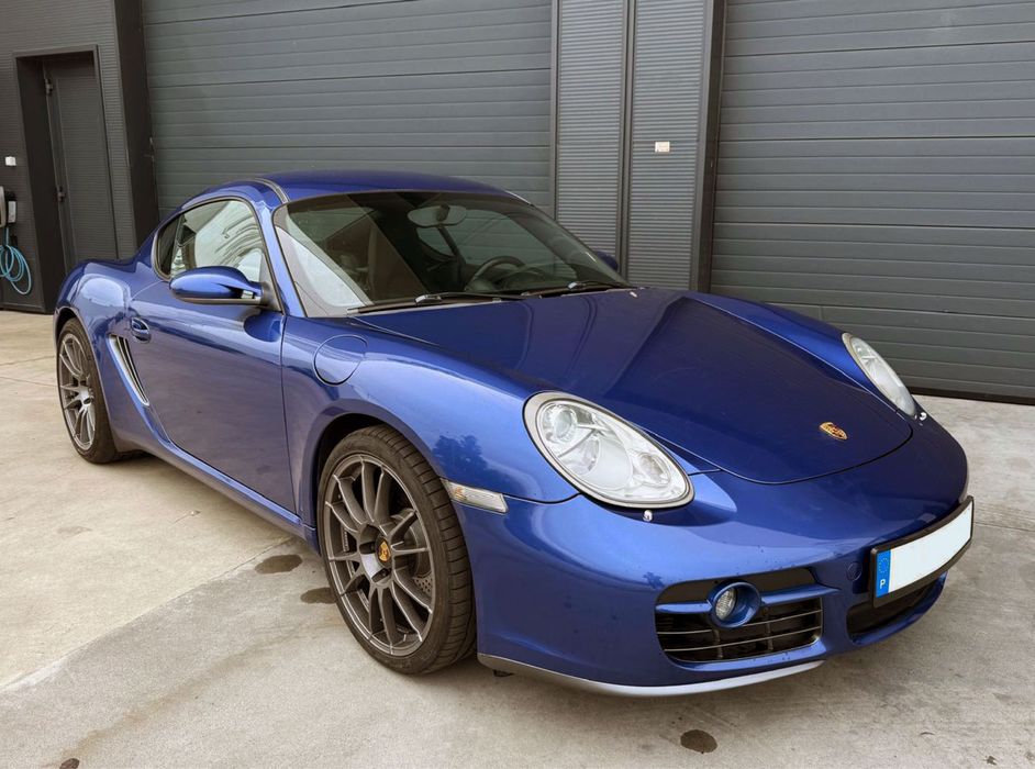 Porsche Cayman 2.7