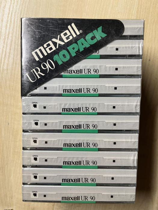 Аудіокасети Maxell UR90