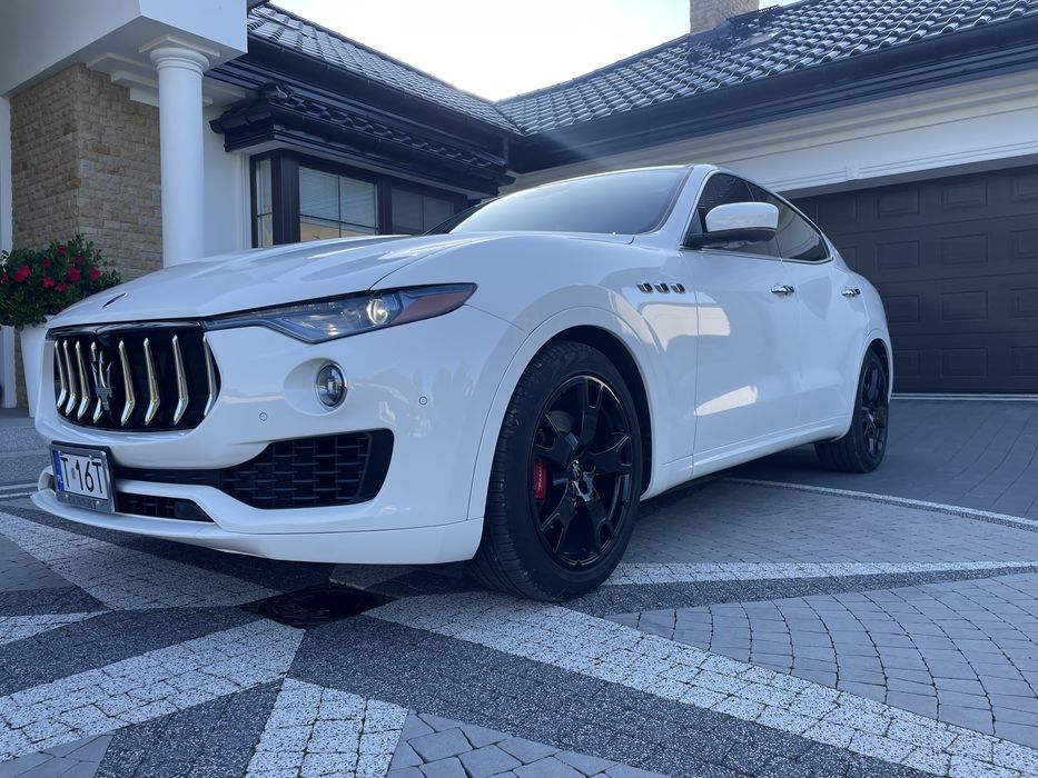 Auto do Ślubu Maserati Levante Dodge Challenger Audi S7