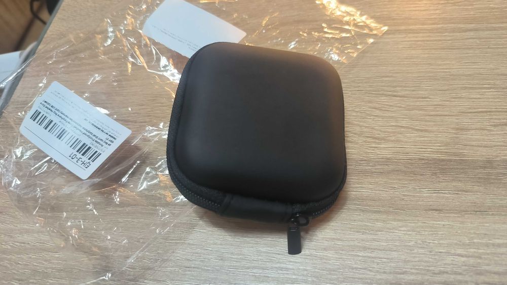 Продам чехол для наушников