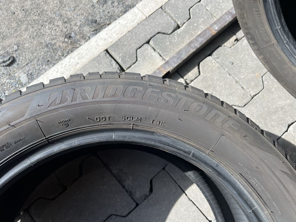 4xopona zimowa BRIDGESTONE w rozmiarze 215/55 R17