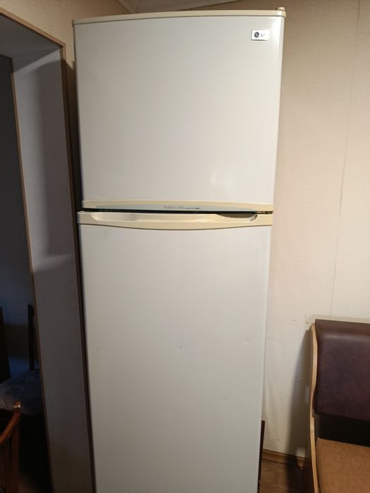 Продам холодильник.