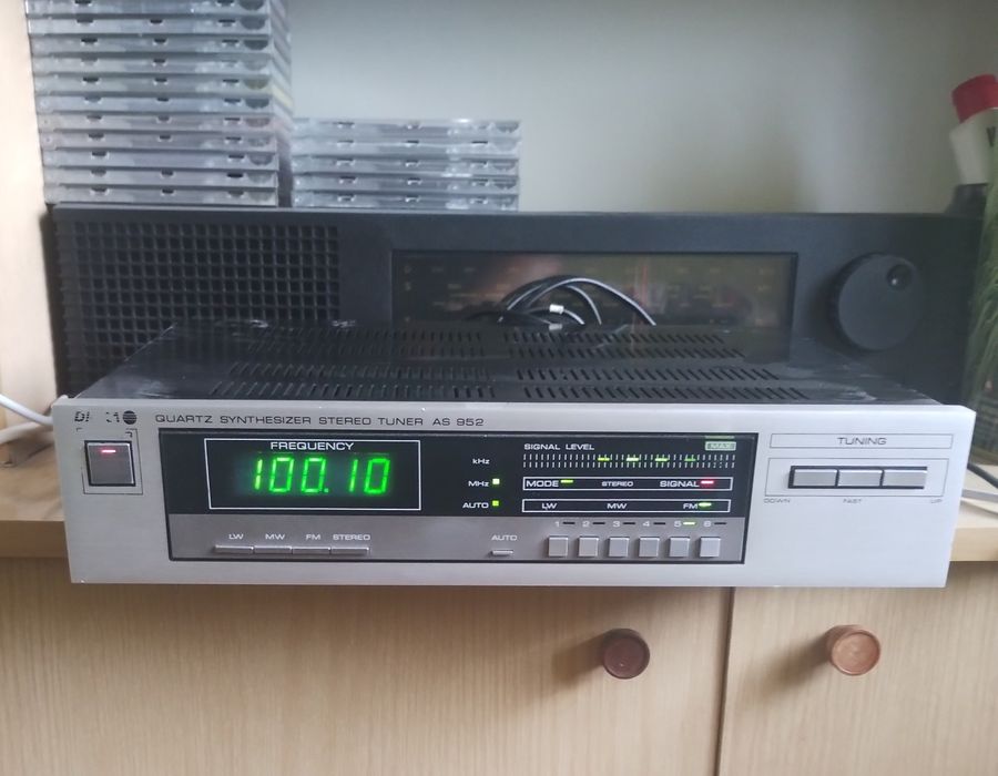 Diora Tuner Stereofoniczny AS 952 Przestrojony Wieża Midi