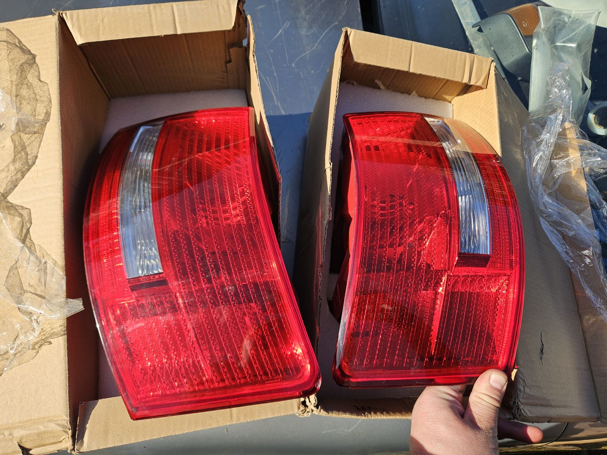 Audi A6 C6 4F Sedan Lampa Lampy Tył Nowe Nie Ledy Zwykłe Oryginal OEM