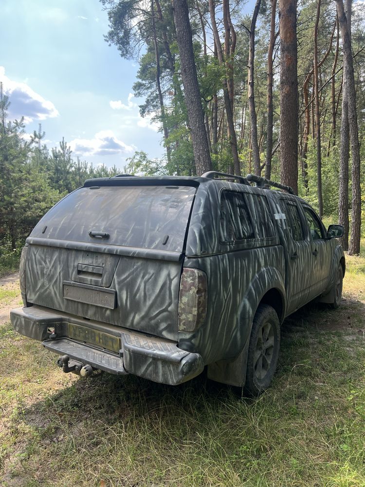 Nissan Navara 2.5TD