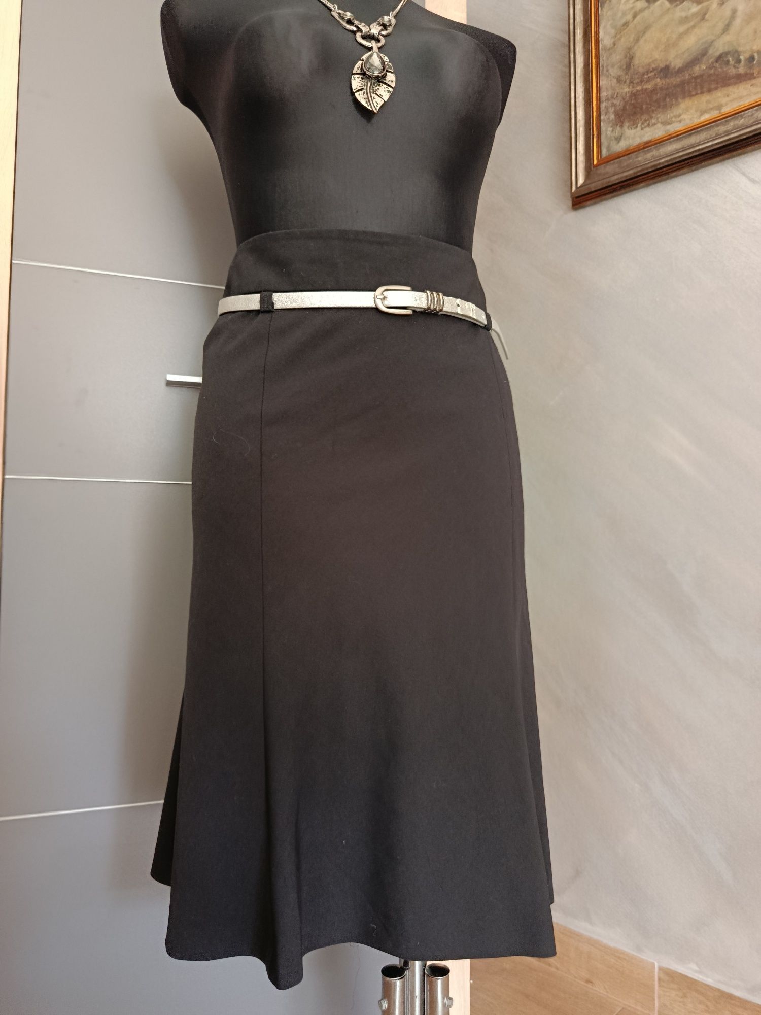 Elegancka czarna spódnica midi xl/42