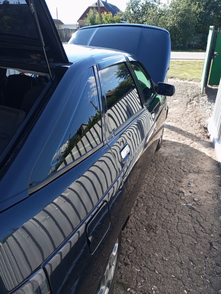 Легковий автомобіль