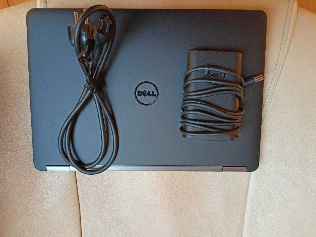 Laptop Dell Latitude 7270 Intel Core i7 16 GB / 512 GB czarny