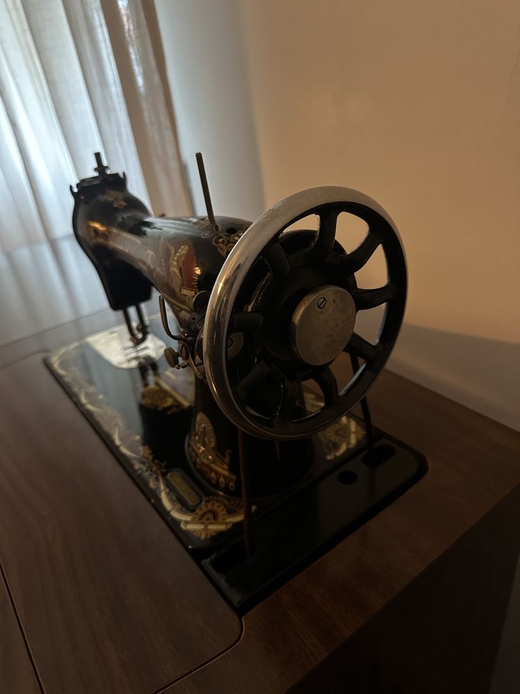 Maquina de costura singer