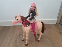 Interaktywny koń barbie Mattel