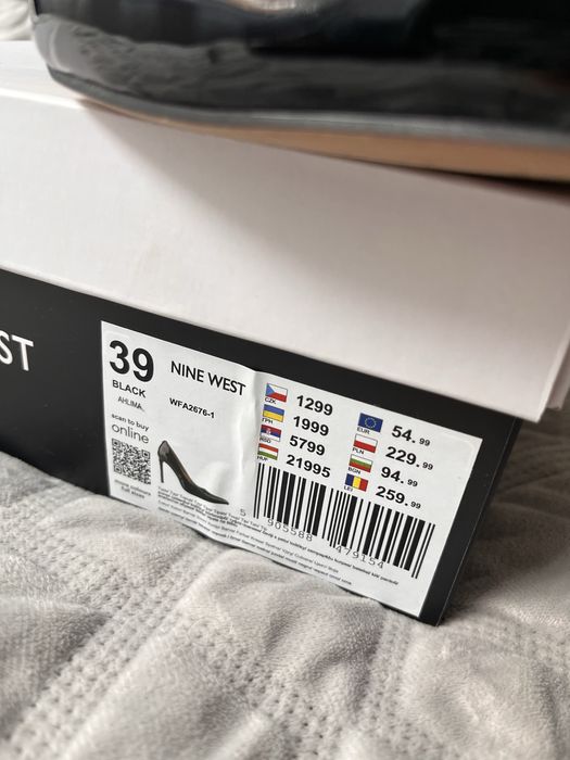 Czarne lakierowane szpilki rozmiar 39