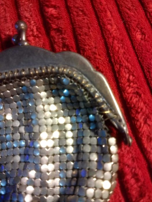 Porta moedas antigo em metal