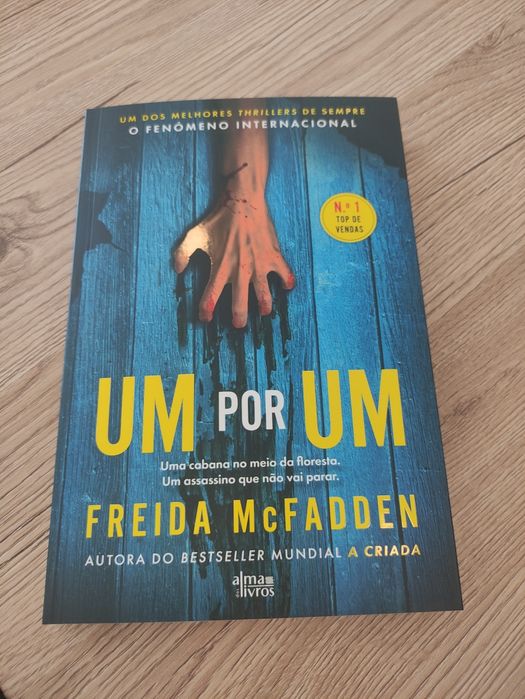 Um por um - Freida McFadden