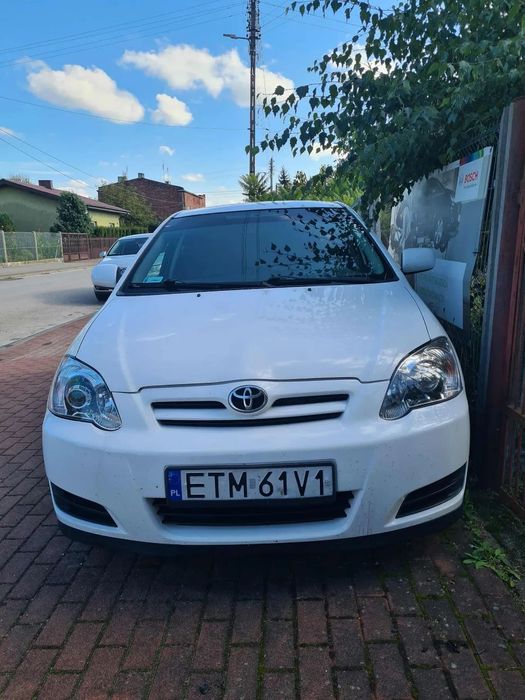 Toyota Corolla Nowe felgi i opony wielosezonowe, przednie lampy bi led