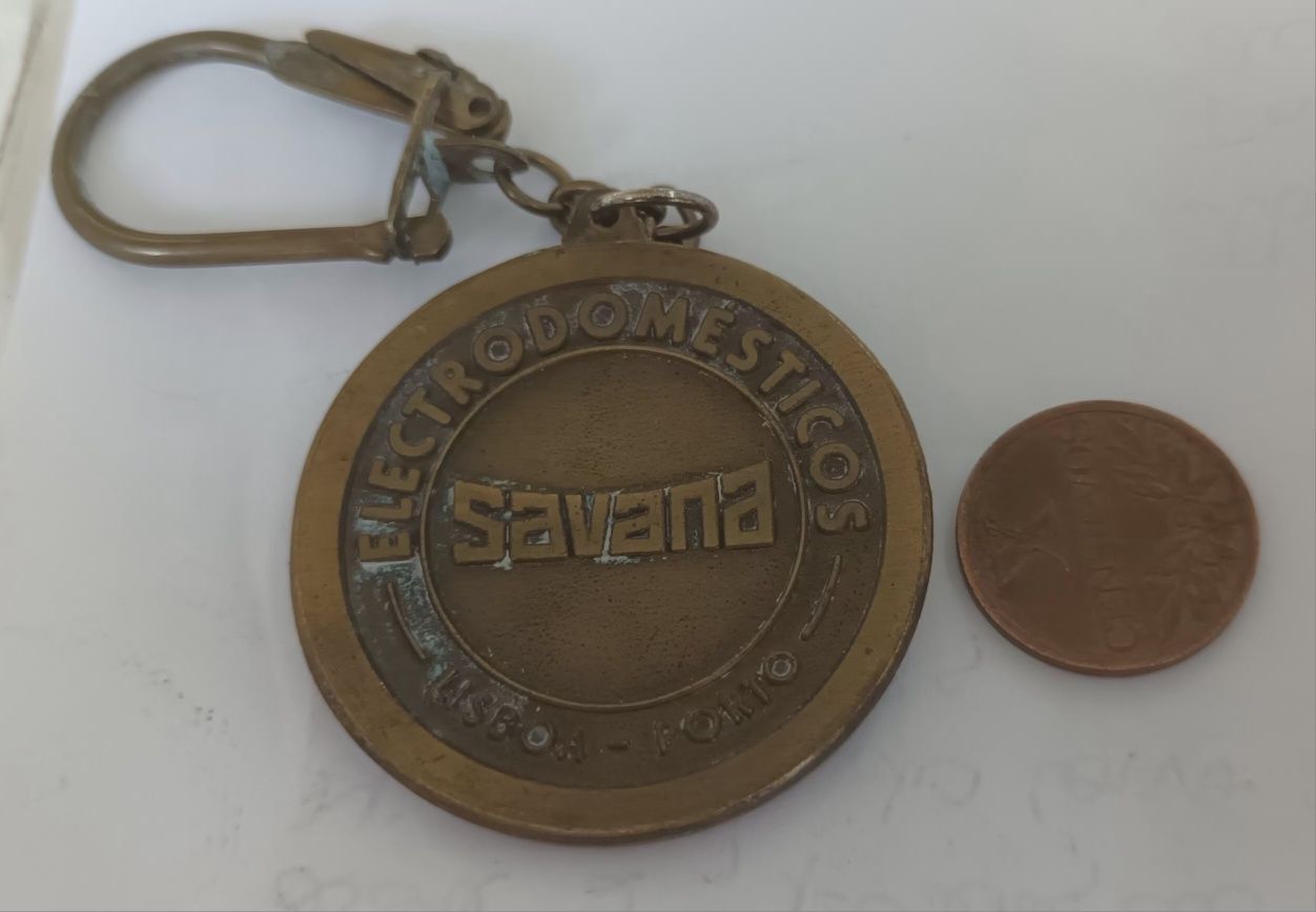 Medalhas de bronze com porta chaves