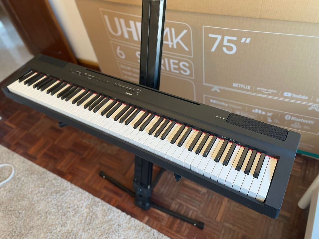 Piano yamaha p125 + suporte