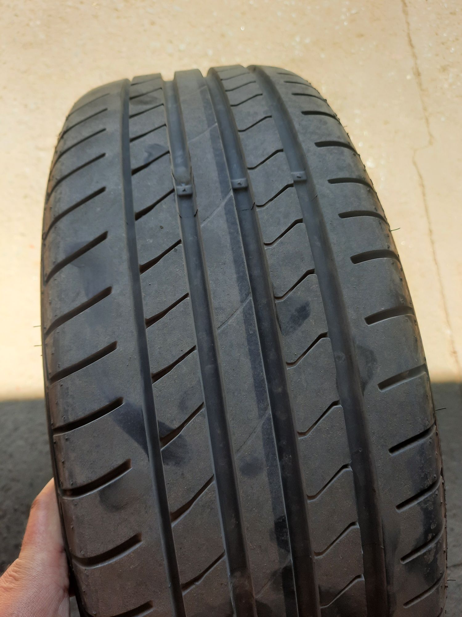Літні шини (летняя резина) 205/55r16 Dunlop SportBlueResponse