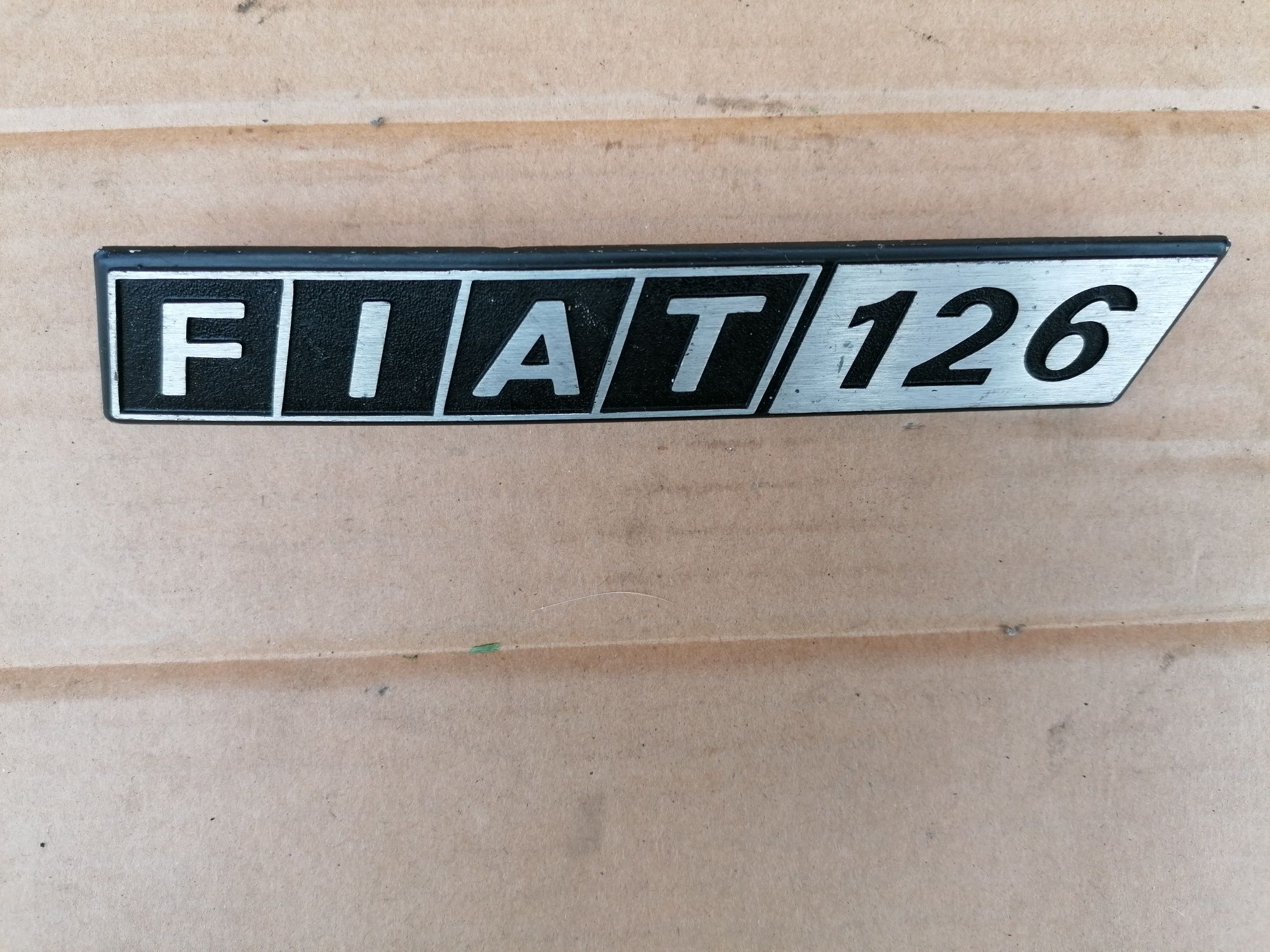Emblemat znaczek logo Fiat 126 p Maluch Bambino aluminiowy