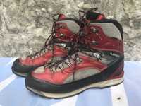 Трекінгові-гірські черевики LOWA розмір 46 по  устілці 30см