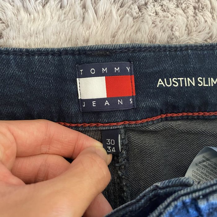 Calças jeans azul escura da Tommy Hilfiger NOVA!