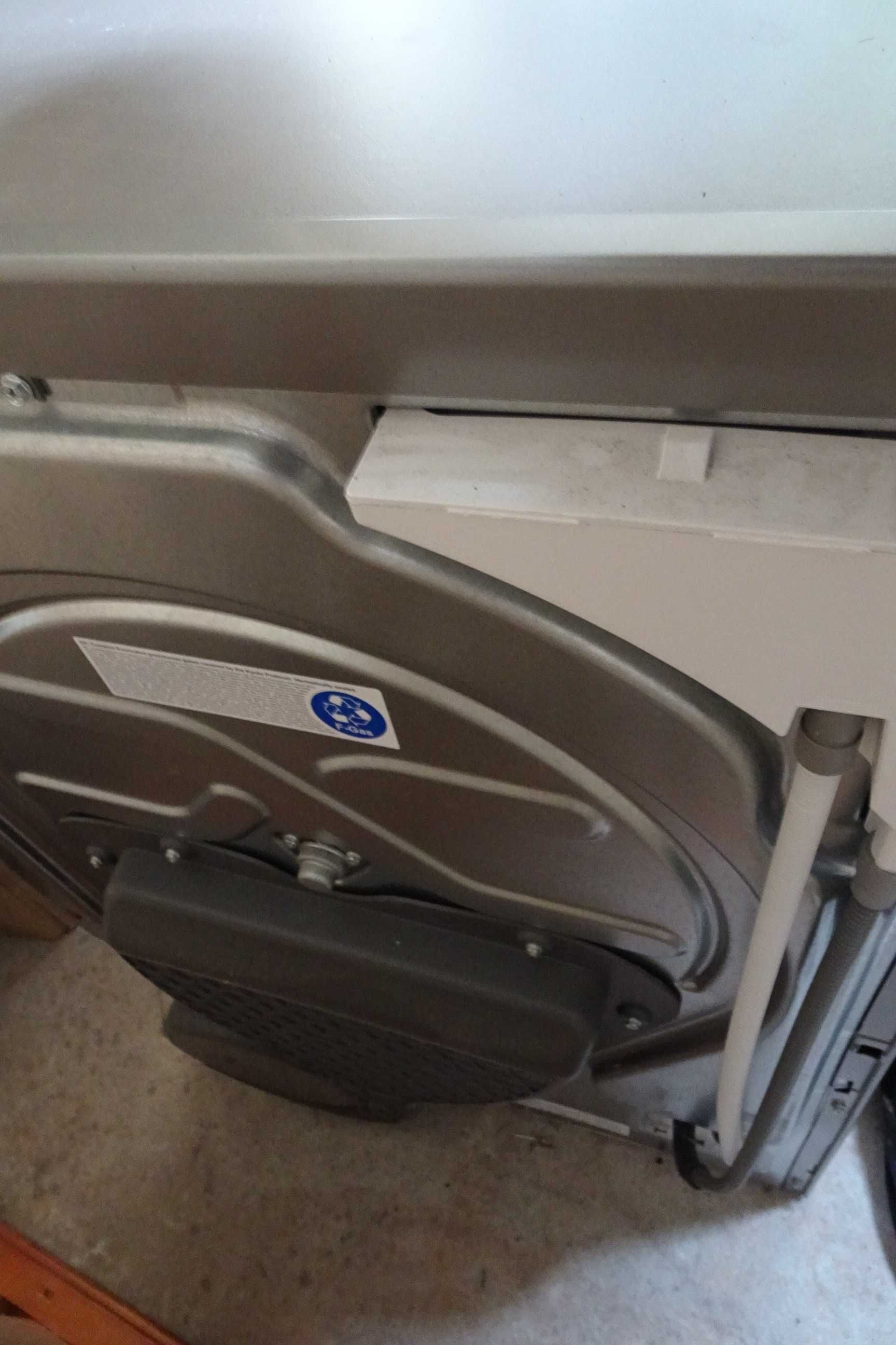 Suszarka z pompą ciepła Whirlpool, FFT D 9X3SBS PL