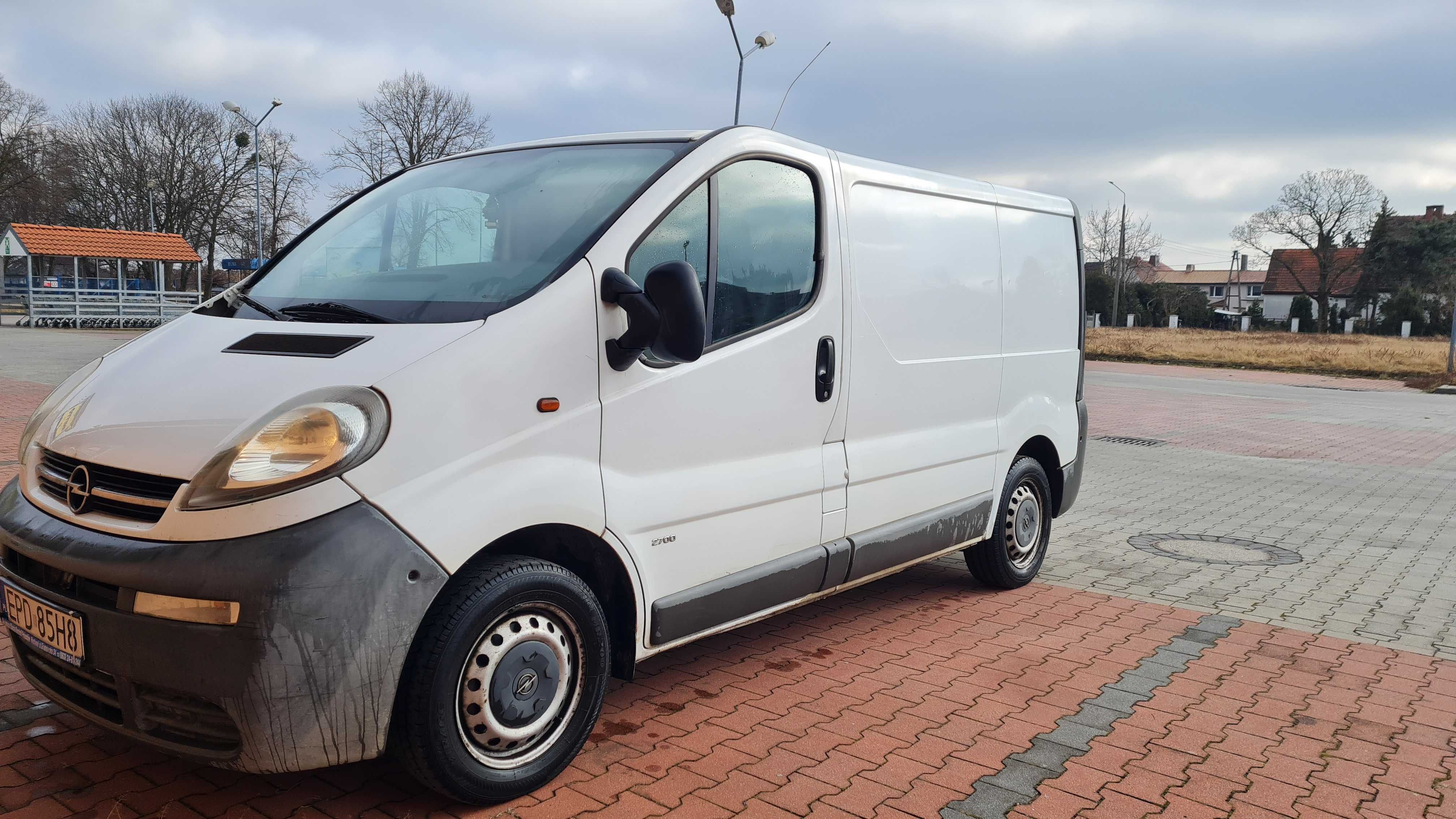 Opel Vivaro 1.9 2002 Hak L1H1