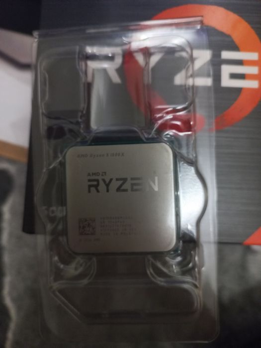 Процесор AMD Ryzen 5 1500x
