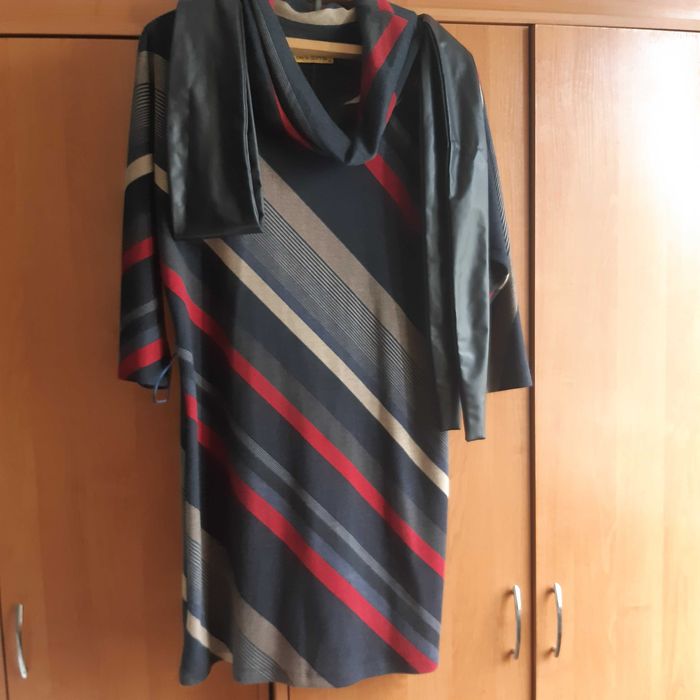 Продам женское платье