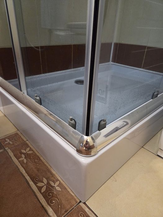 Prysznic z brodzikiem 70x100