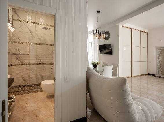 Просторный дом с ремонтом возле моря "Золотой Берег"