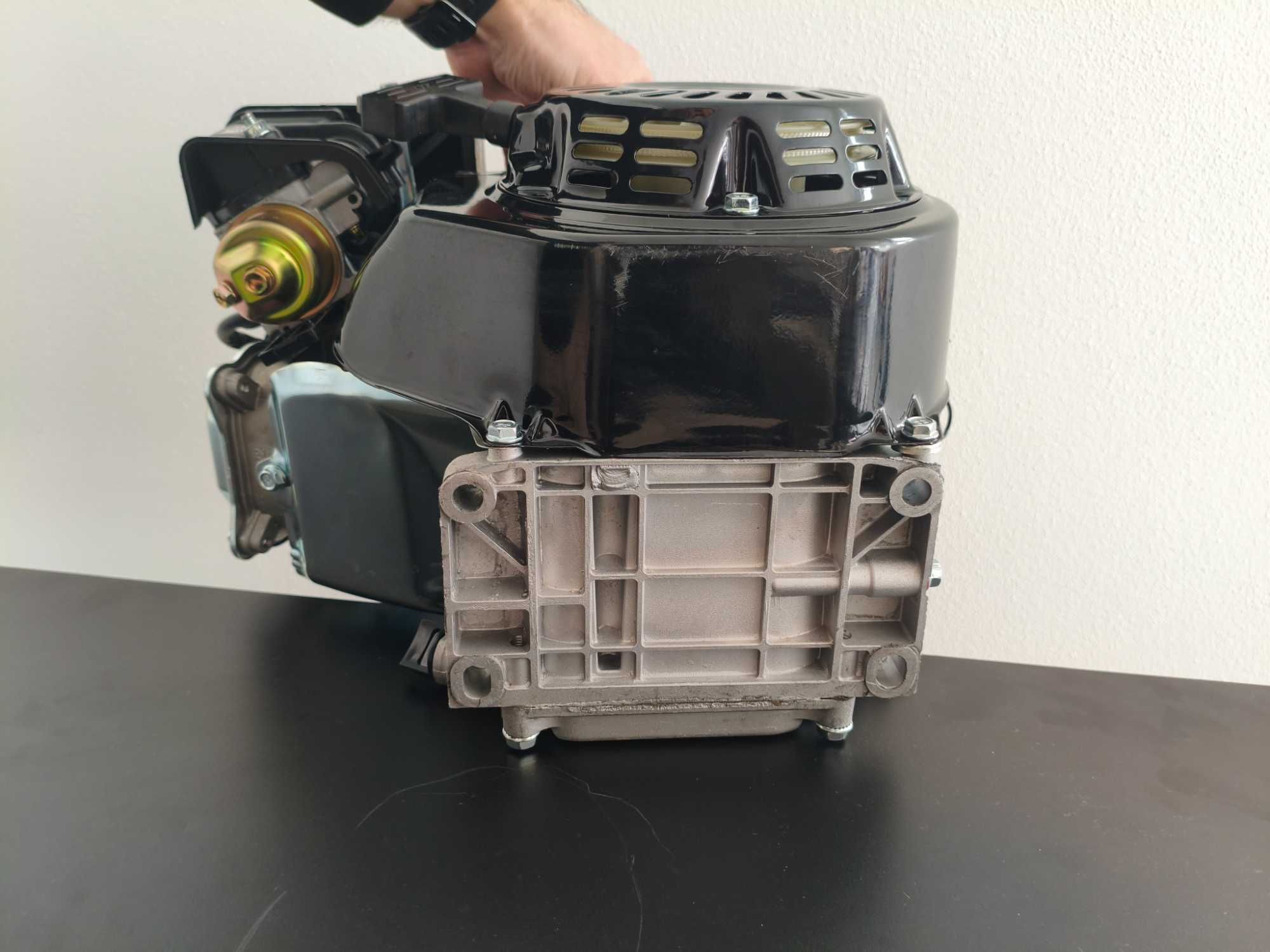 Motores 7.5cv 212cc 4 Tempos karting *em stock* (em preto)
