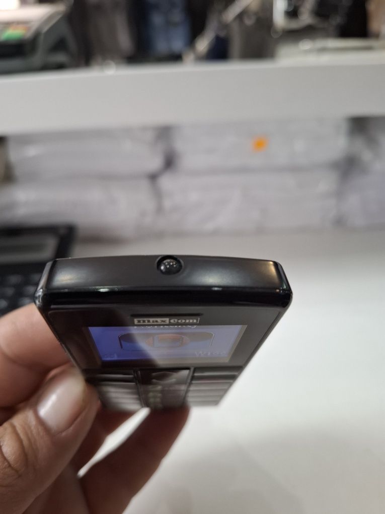 Maxcom MM715BB Telefon
