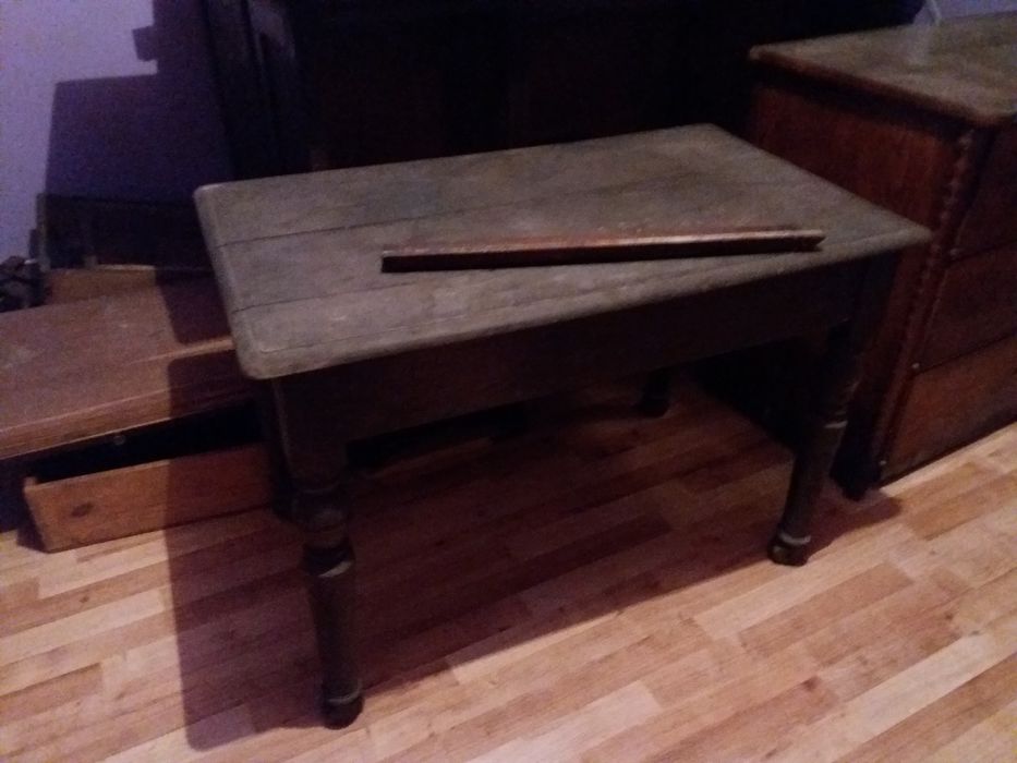 Stół drewniany antyk