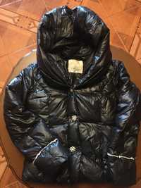 Продам женскую куртку-пуховик (Италия)