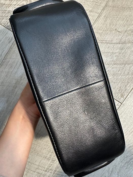 Стильна шкіряна сумка Mango