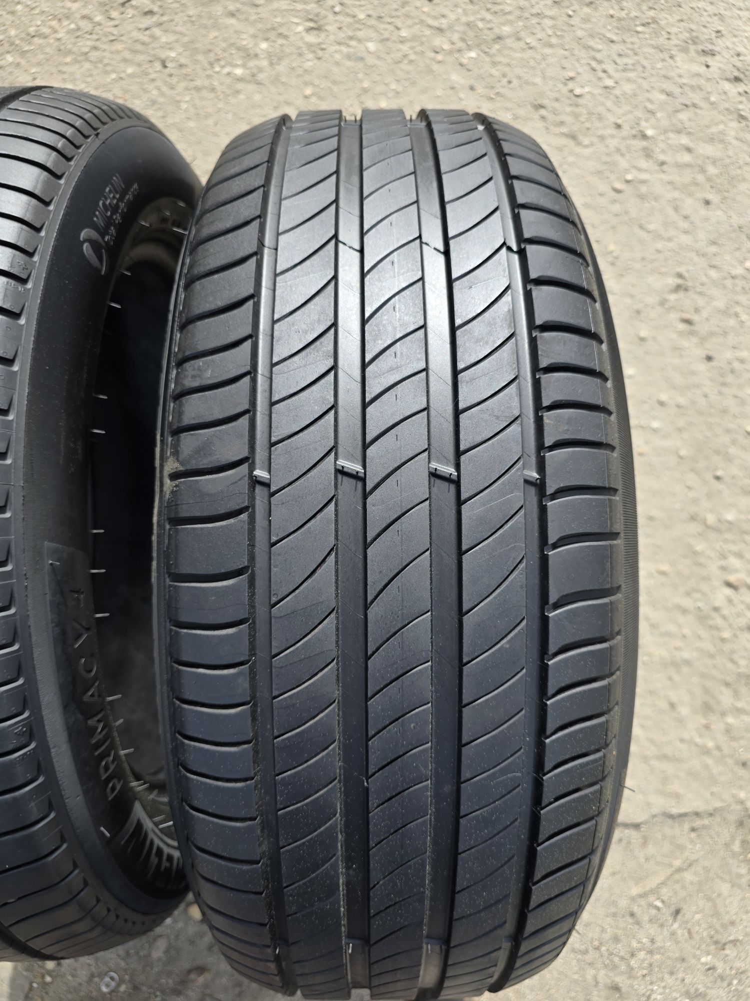 Para opon letnich 235/55/18 Michelin