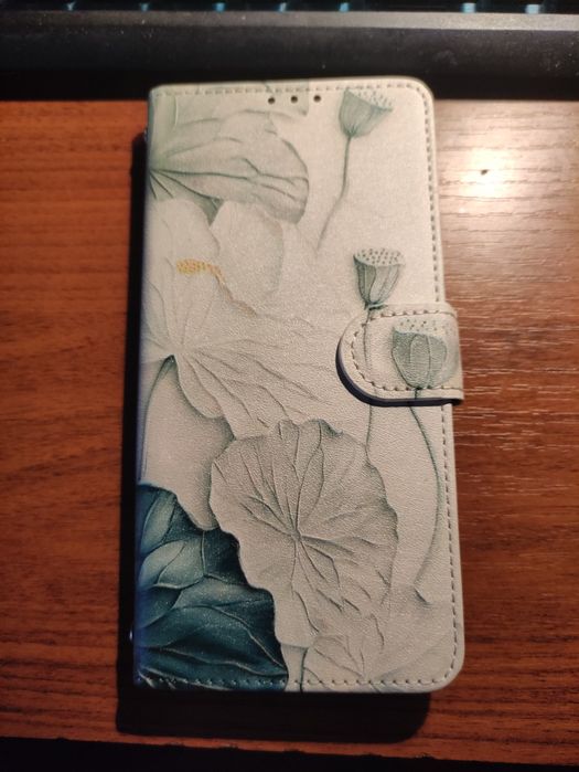 Etui z klapką   .