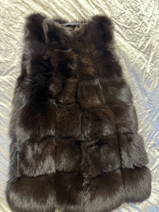 Натуральна хутряна жилетка з Песця - густе хутро - довга модель