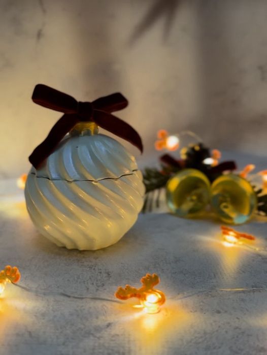 Новорічна куля, свічка, декор, скринька