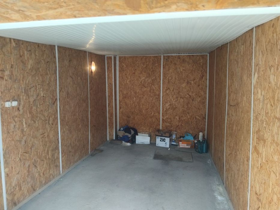 Продам гараж по мухинай возле зиркалки