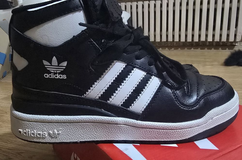 Високі кросівки Adidas