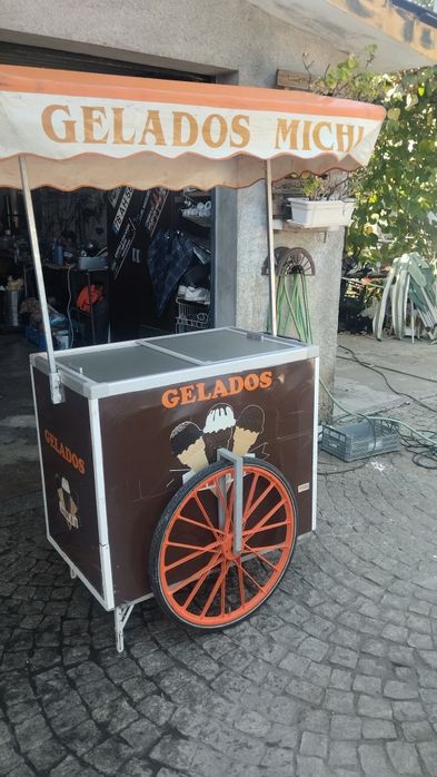 Carrinho de gelados