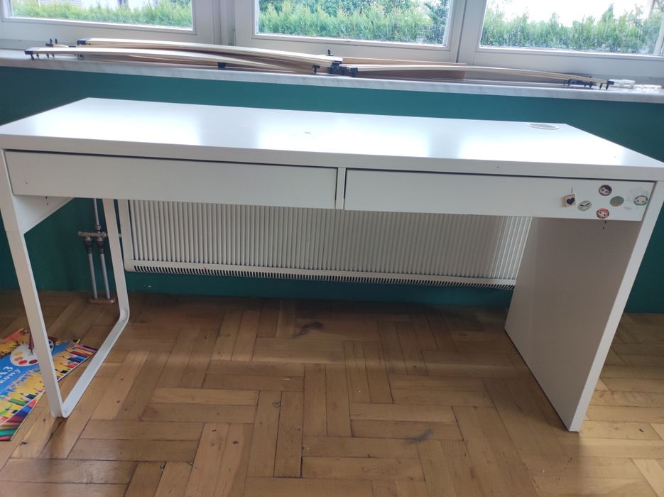 Biurko Ikea Micke 140 cm 2 szuflady