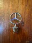 Estrela Capot Mercedes Benz