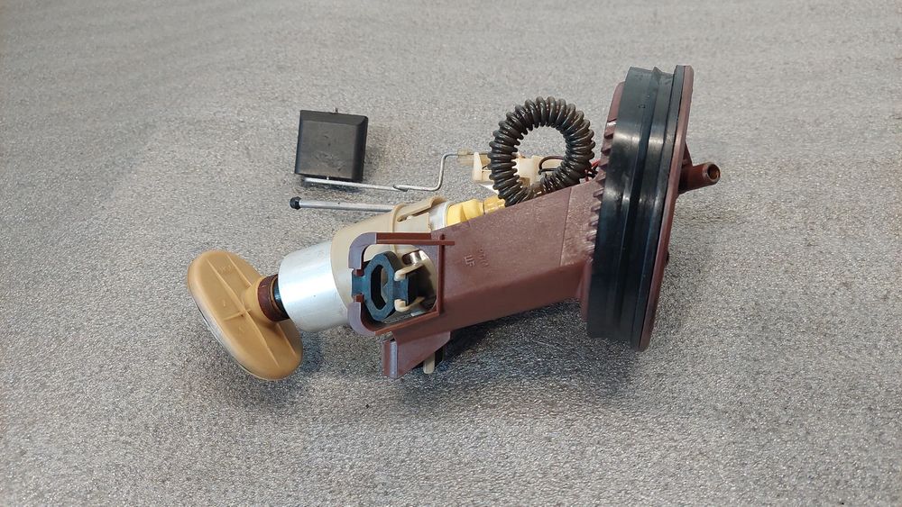 Bomba de combustível BMW 3 Compact (E36)