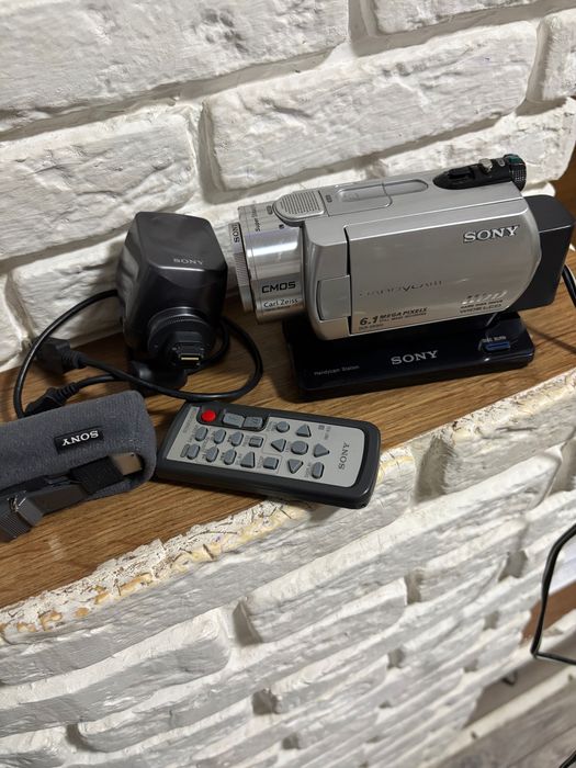 Видеокамера Sony handycam DSR - SR 30