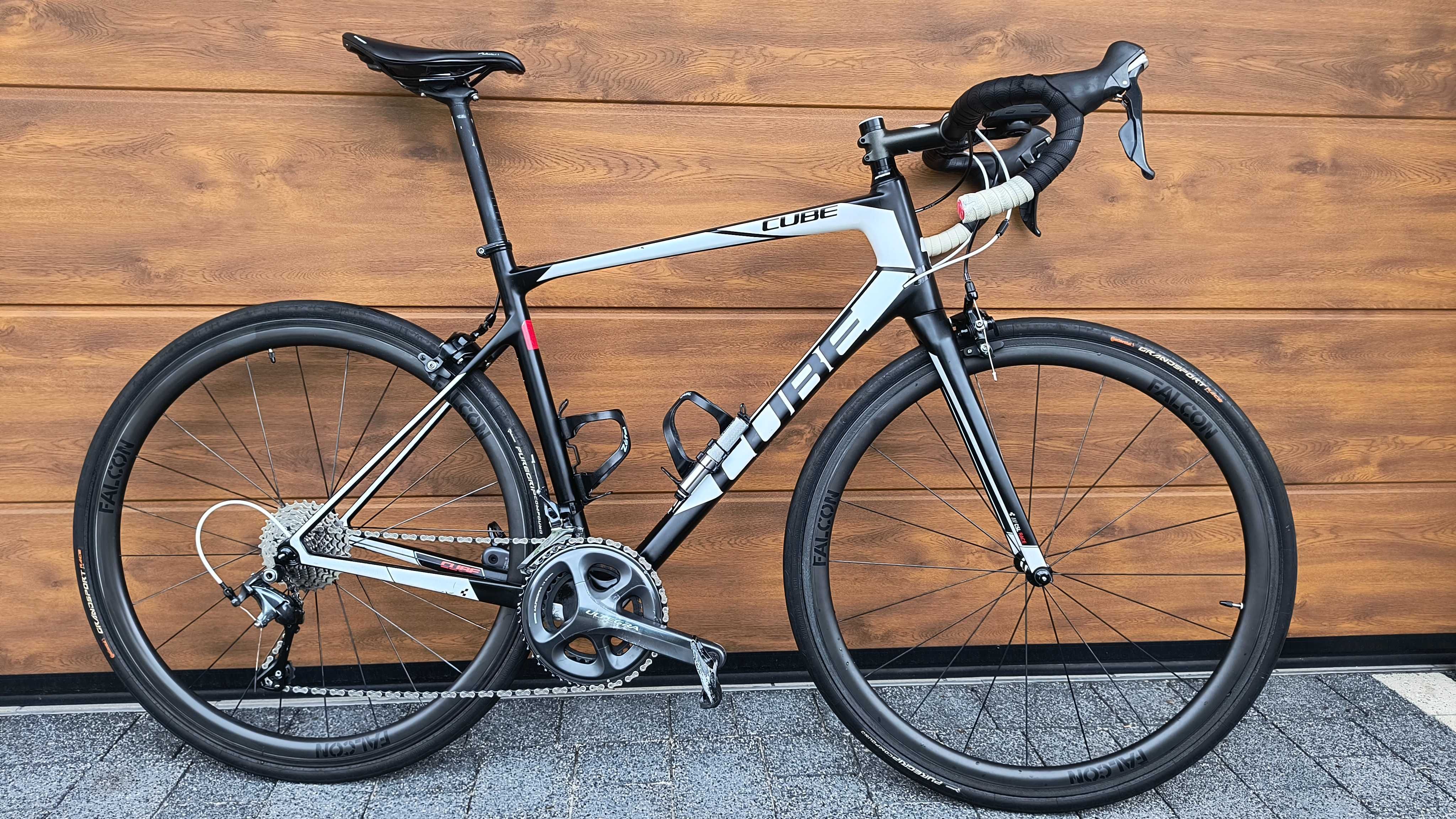 Rower szosowy carbon Cube Attain GTC Race r.56, koła carbon DT Swiss
