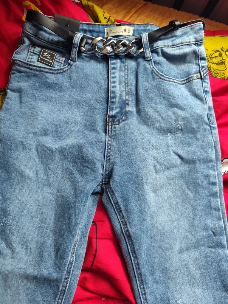 Spodnie jeansowe z paskiem L