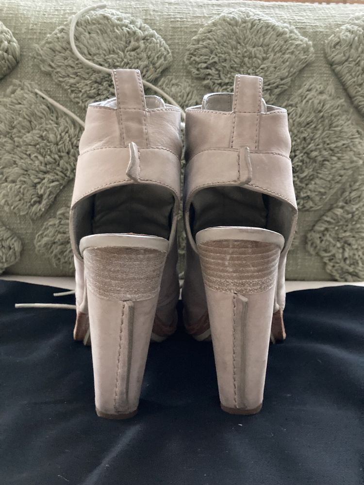 Botins Alexander Wang